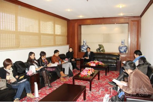 �LՄ�|�M(j��n)���g(sh��)�����R��骬F(xi��n)��(ch��ng)