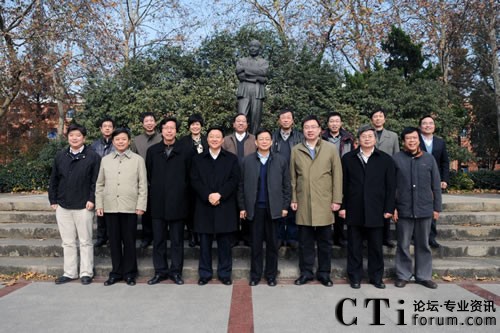 ���Z�����Z����Ϣ̎����ҹ��̌�(sh��)�(y��n)�ҡ��׌Õ�(hu��)�h���_