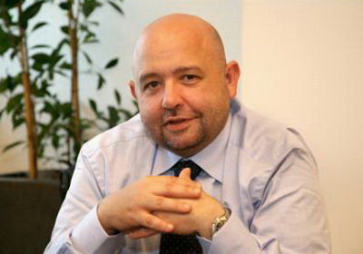 �J��Ѹ�W�j�I(y��)��������Roberto Giamagli