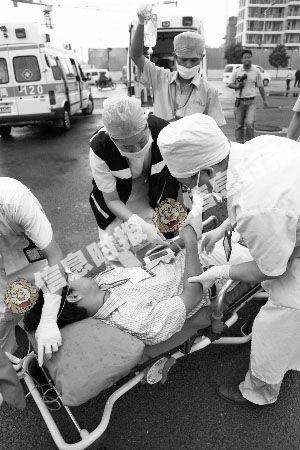 ��خ�^(q��)�e�����а���ȼ�¼���(y��ng)����Ԯ����(x��)��120���ӓ��ȡ����ߡ�